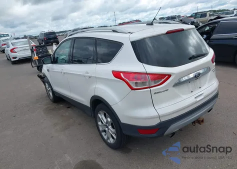2016 Ford Escape Titanium из США, поврежденный, VIN 1FMCU9J97GUB07712